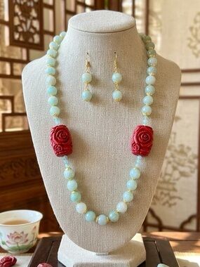 Artisan Jade Beaded Necklace with Cinnabar Rose Accents and Matching Earrings🧁